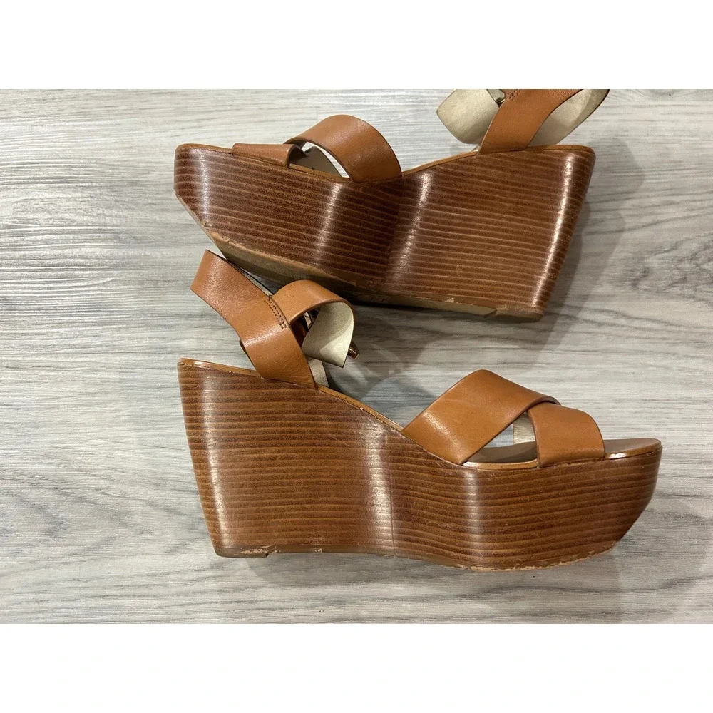 Michael Kors Tan Leather Platform Wedge Sandals Gold Buckle Wood Sole 8.5M